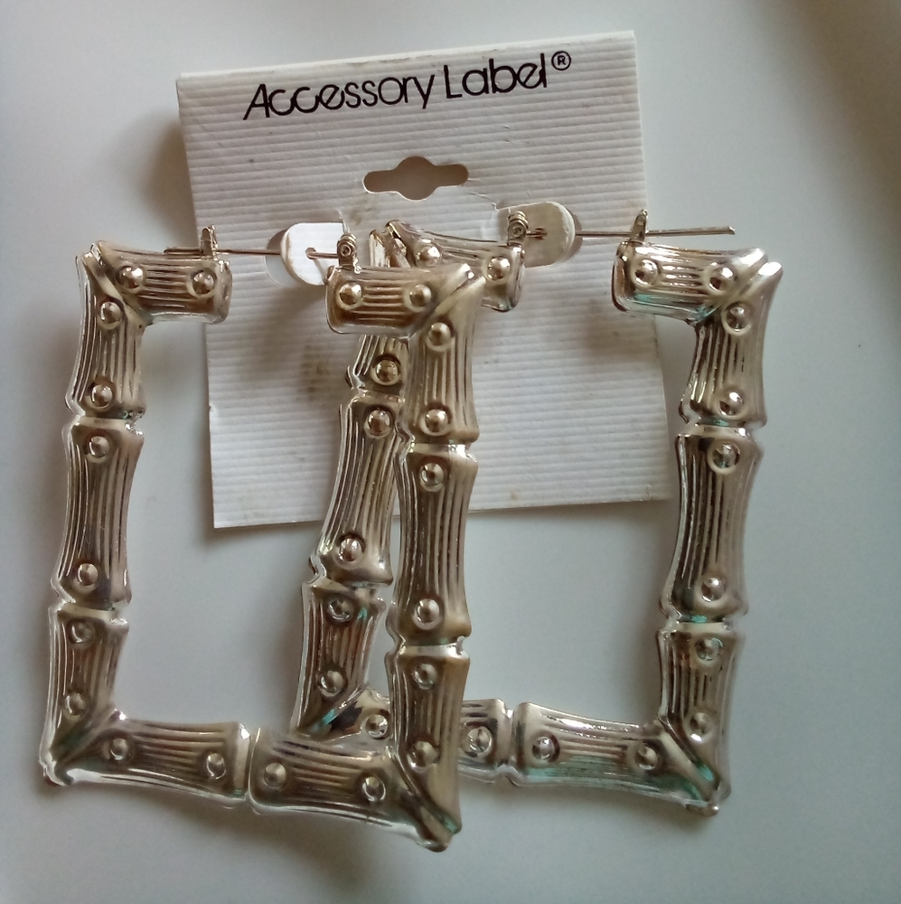 Accessory label large square silver square earring